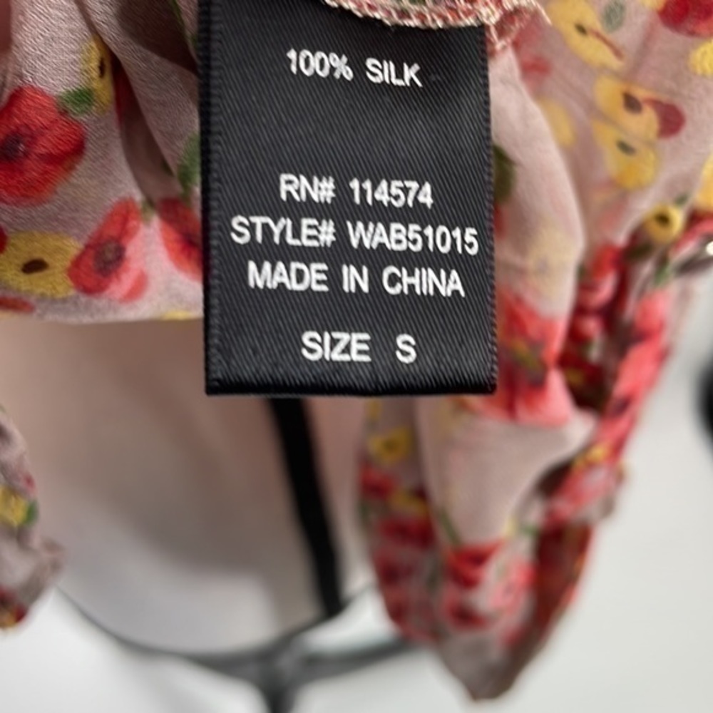 UEC Bellatrix silk floral flowy blouse small - Picture 8 of 13